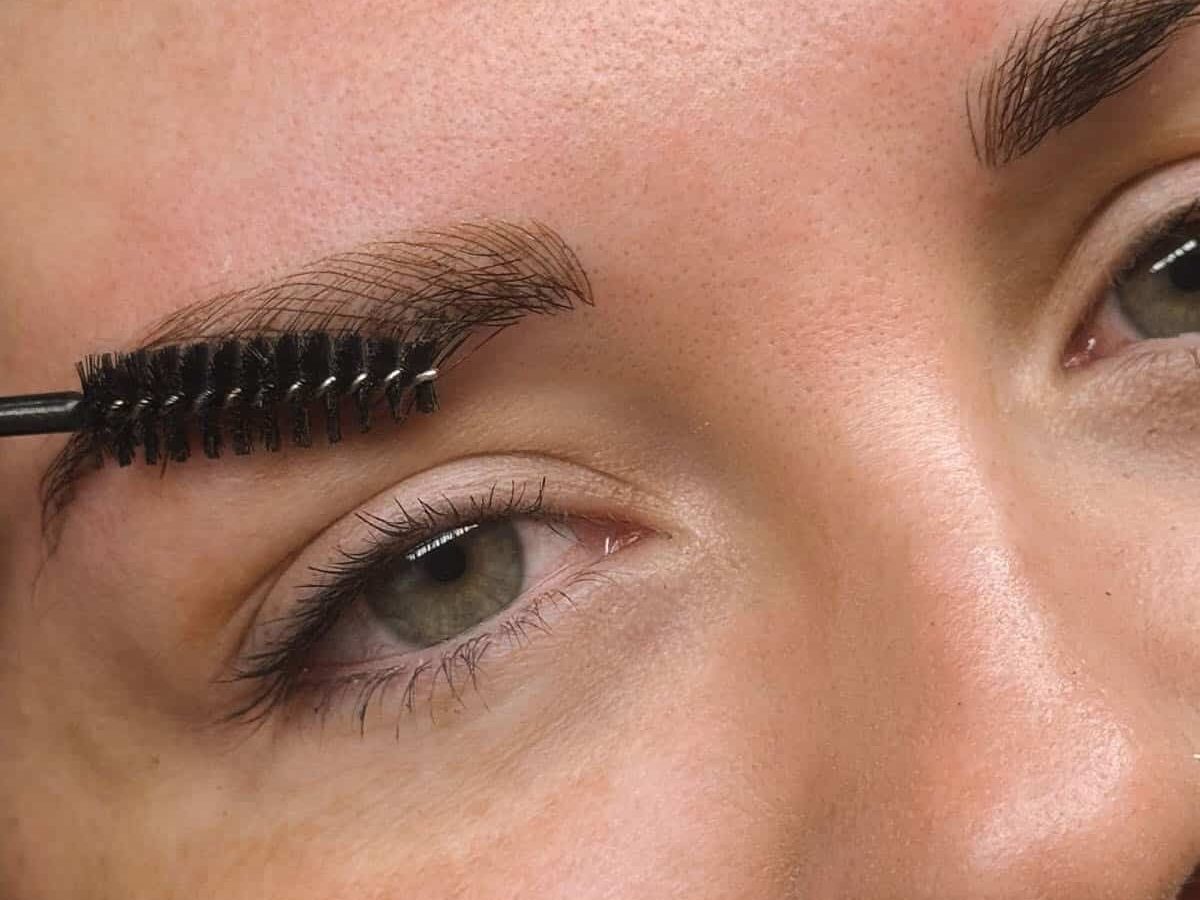 Microblading vs Browshading : quelle technique pour des sourcils parfaits ?